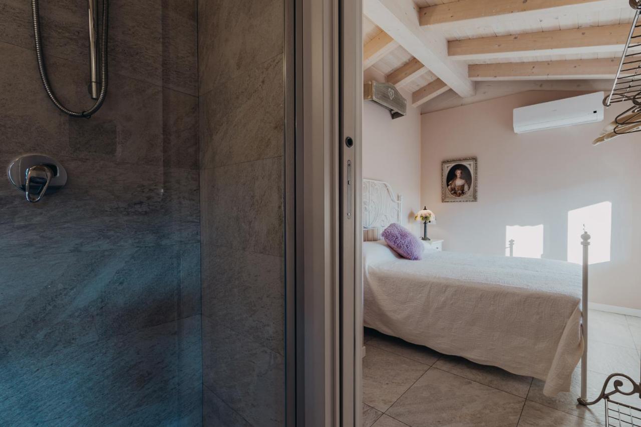 Le Due Dame Hotel Manerba del Garda Bagian luar foto
