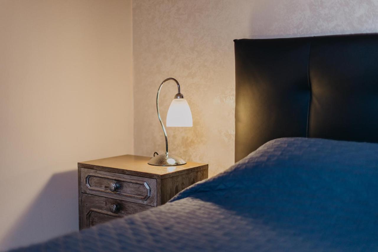 Le Due Dame Hotel Manerba del Garda Bagian luar foto